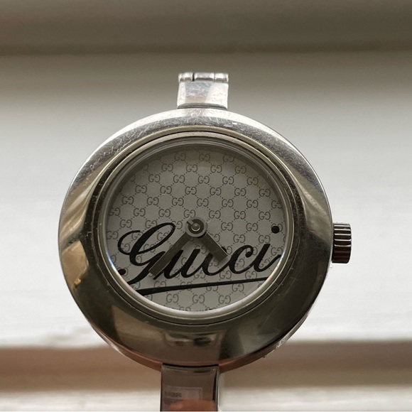 Gucci Accessories - *vintage* Gucci watch